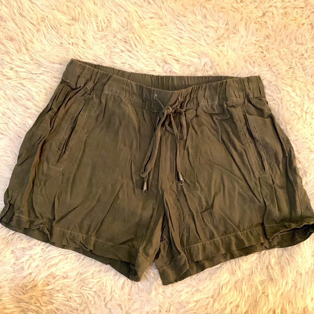Splendid shorts, size S
